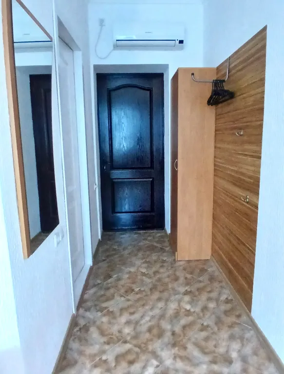 Уютная комната у моря