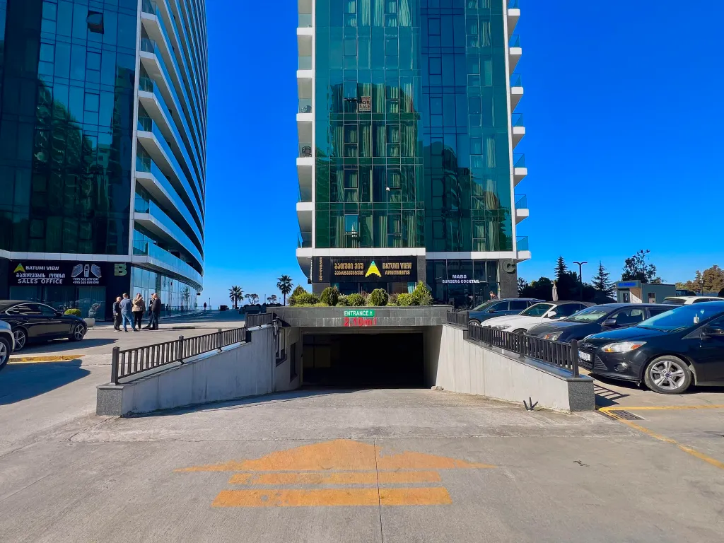 Премиальные апартаменты на берегу моря, Batumi View