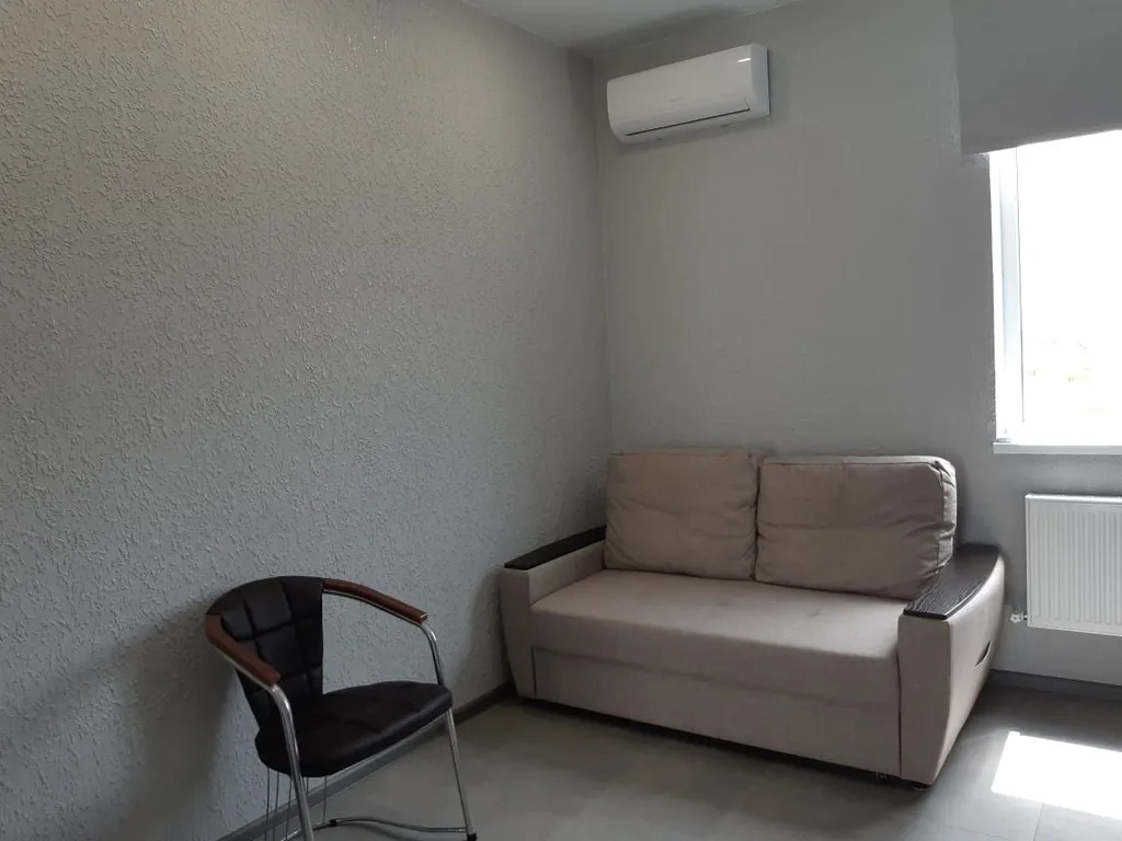 Меблированная комната на берегу Азовского моря