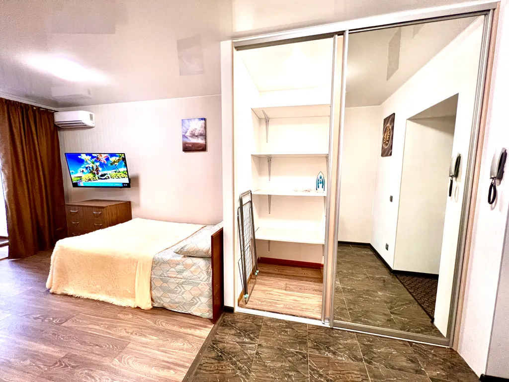 Квартира Квартира Уютная студия в ЖК Изумрудный — Самара