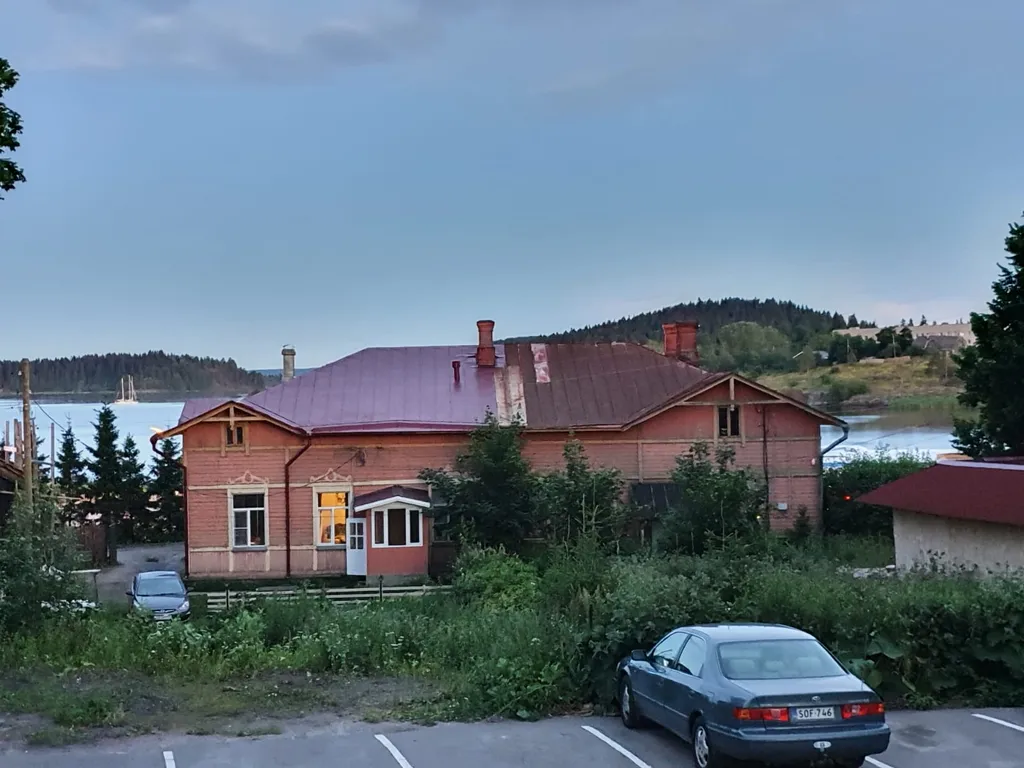 Таунхаус с сауной в центре у набережной