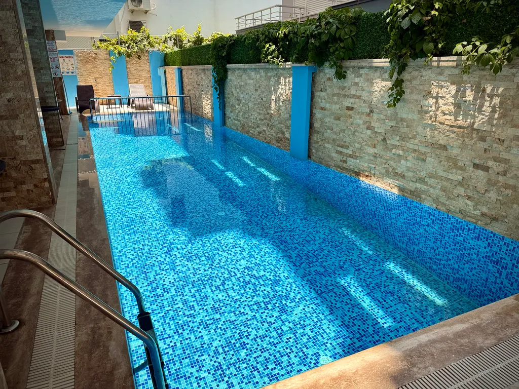 Sea View 2BD Flat 100m to the Beach