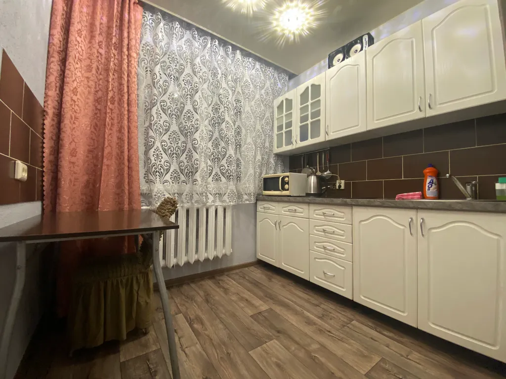 Просторная 2-комнатная квартира у цирка, 1 этаж, парковка, до 6 гостей