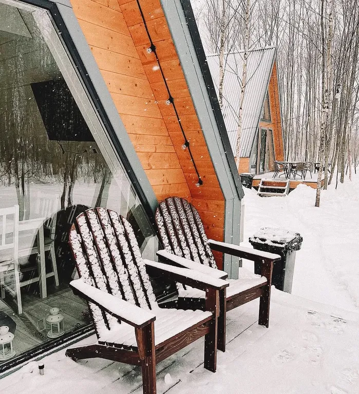 Уютный треугольный домик, качественный сервис и природа ждут вас