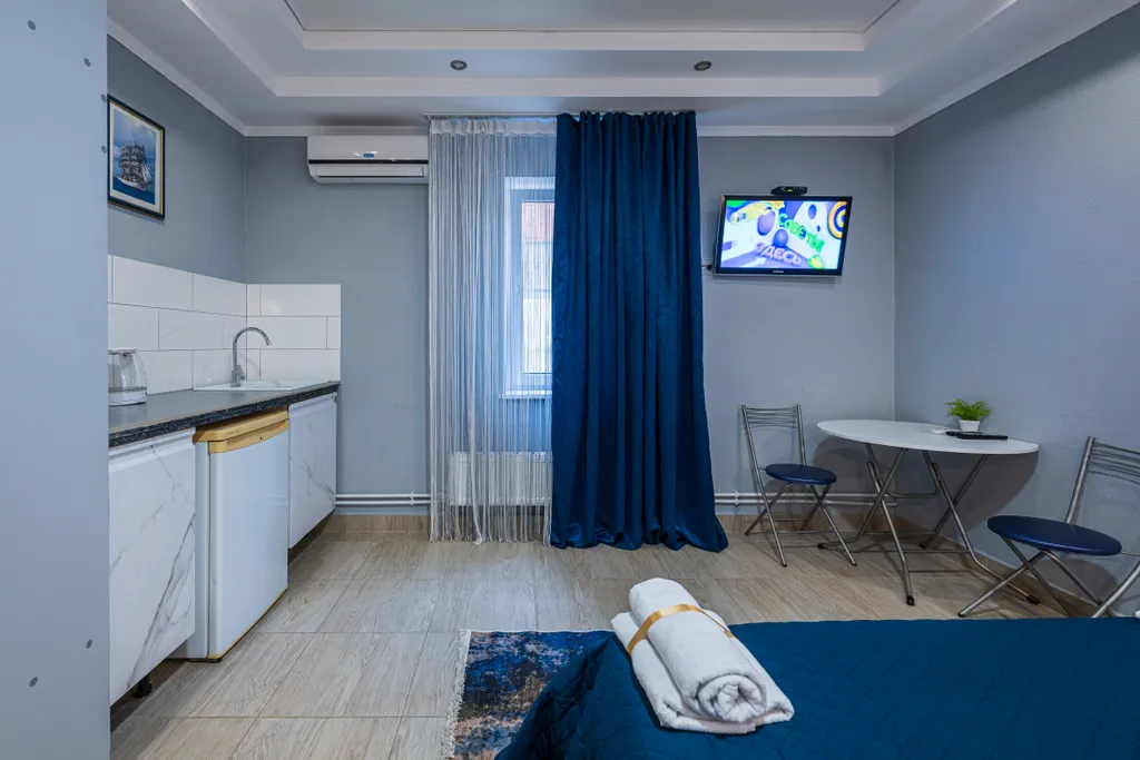 Уютное жильё с кухней и санузлом