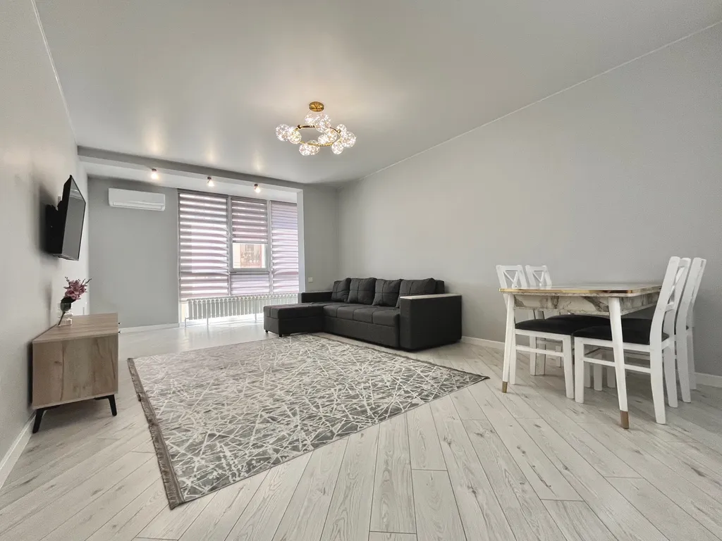 Просторные светлые апартаменты в ЖК «Раимбек», питьевая вода подарок