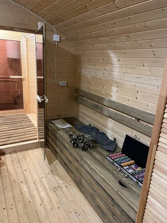 Дом с баней Ван Гог хаус