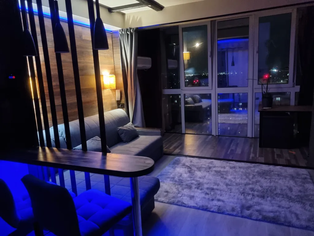 Квартира Квартира с панорамным видом и дизайнерским ремонтом — Сапроново