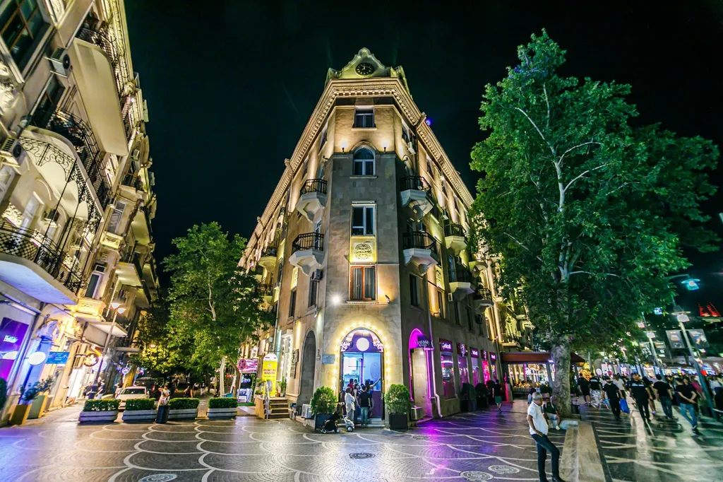 Chi̇nar apartment delux i̇n fountain square