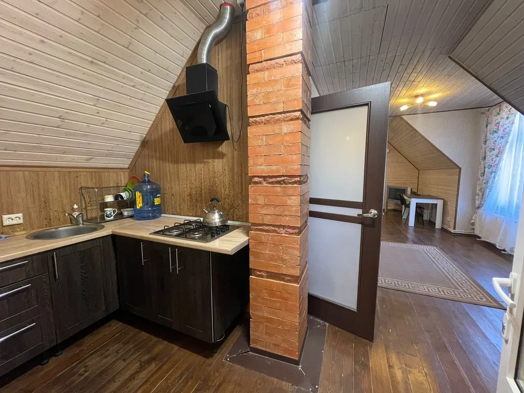 Коттедж Рябиновый домик с видом на лес и реку — Агалатово