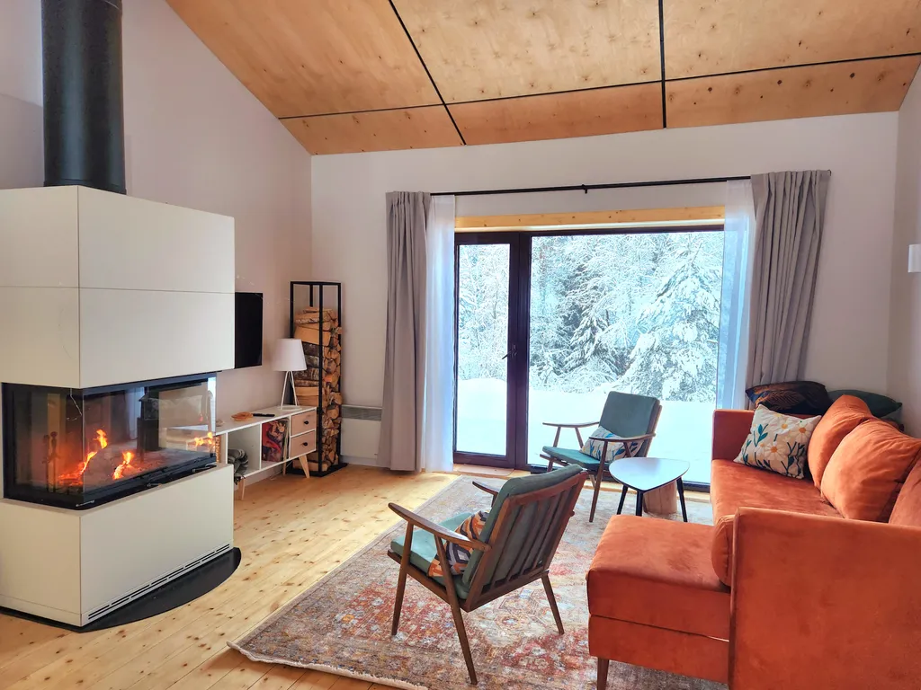 Коттедж Белка дом с камином и сауной — аренда посуточно в Куркиеки