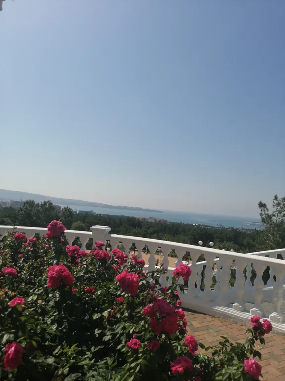 Квартира Квартира Лаванда, 3-комнатный апартамент с великолепным видом на море — Геленджик