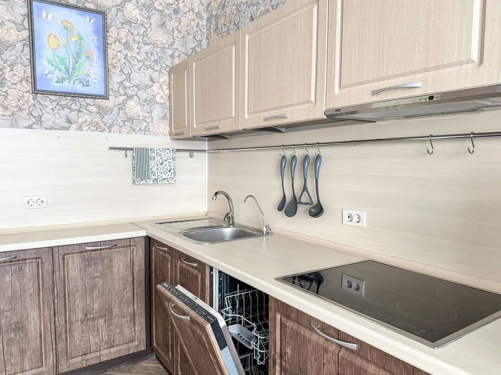 Квартира Квартира в 2 остановках от ЖД вокзала, Доватора, Курчатова, Воровского — Челябинск
