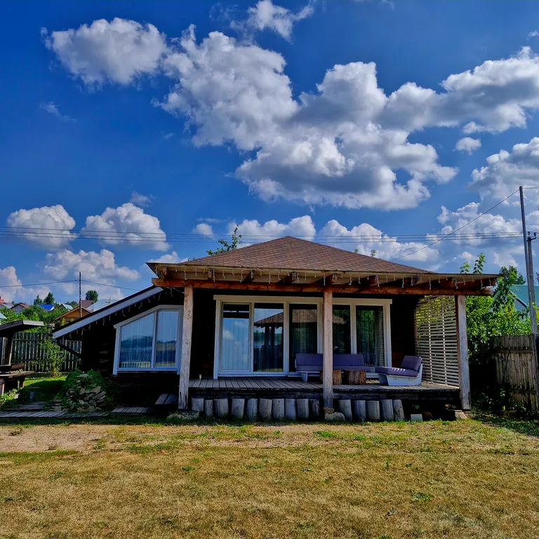 Коттедж Уютный Дом с панорамным видом на Каму " РЕЧНОЙ МАЯК " — аренда посуточно в Чайковский