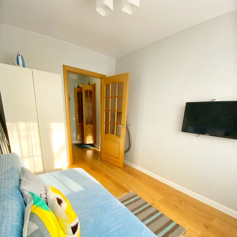 Уютная квартира у Конькобежного центра