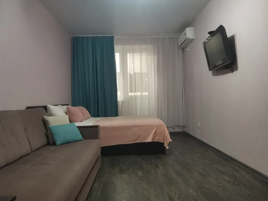 Квартира Однокомнатная квартира с тремя кроватями — Краснодар