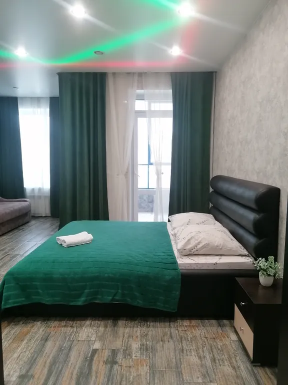 Квартира Современная студия с огромной ванной — аренда посуточно в Абакан