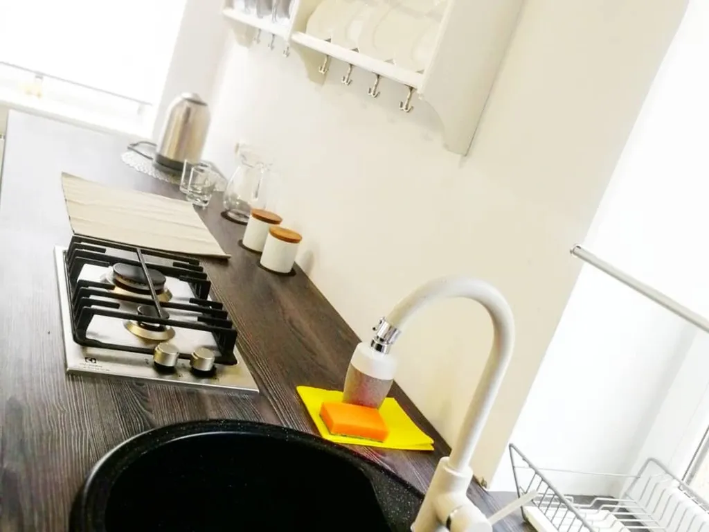 Квартира Квартира Апартамент на первом этаже коттеджа с отдельным входом и видом на сад — Зеленоградск