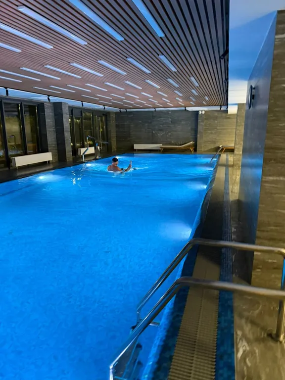 Роскошный апарт Japandi в Курортном районе в доме с бассейном и сауной