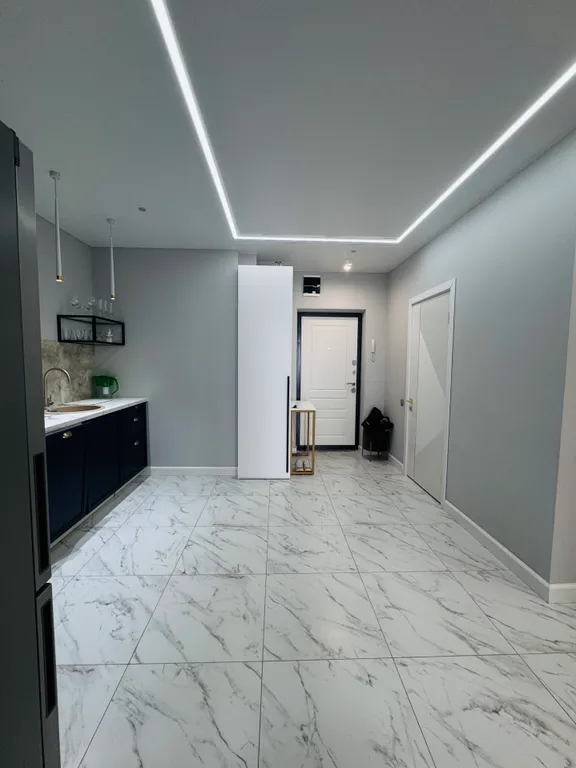 Двухкомнатная квартира с столовой на набережной с видом на Дон