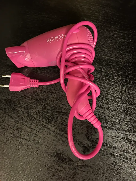 Двухкомнатная квартира с собственной террасой в неосоветском стиле