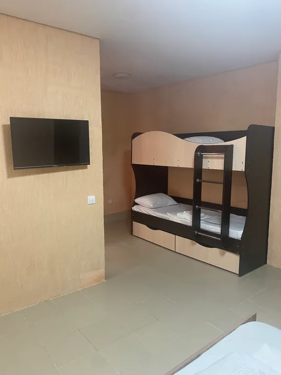 Шестиместный номер