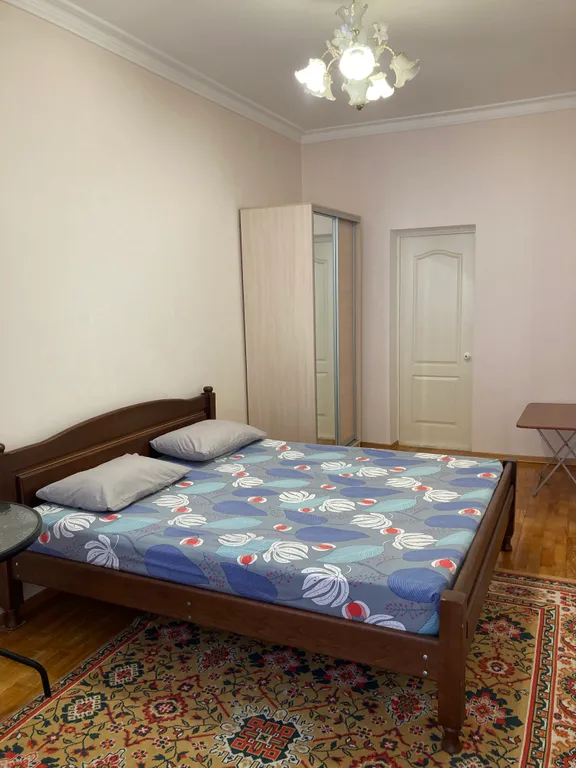 Квартира с просторным балконом в центре Геленджика