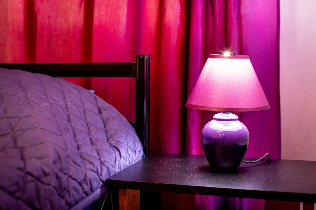 Евродвушка вблизи набережной