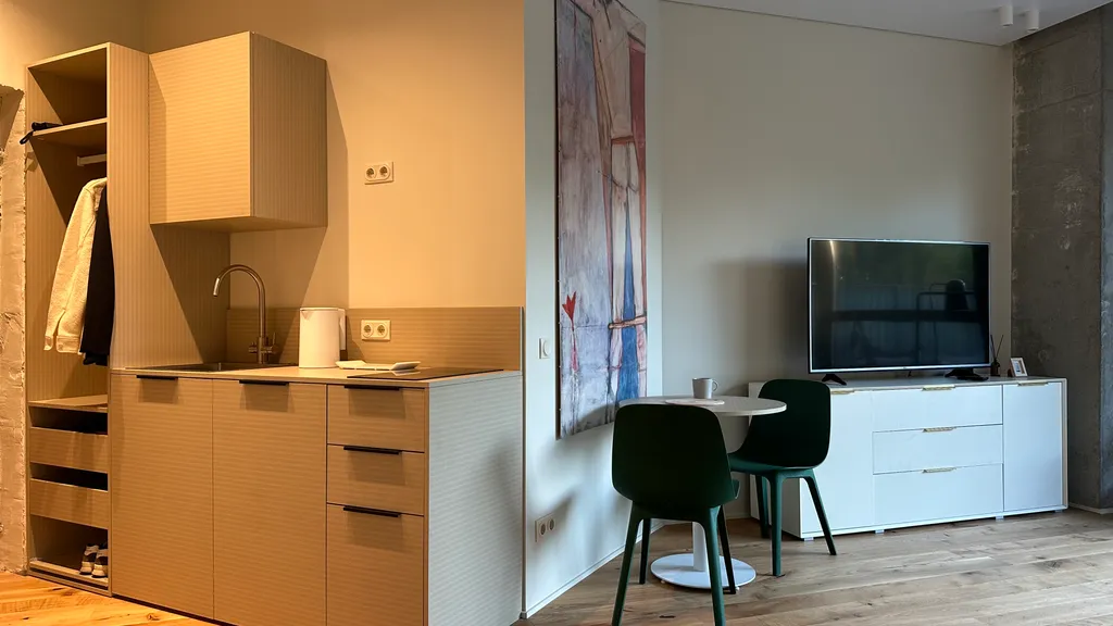 Стильная квартира у моря с террасой