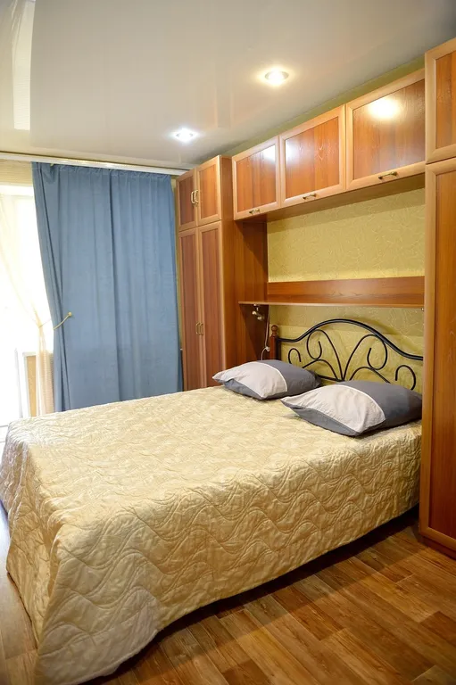 2-комнатная квартира у ТРЦ Мега в центре города