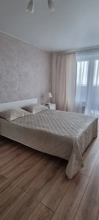 Новая однокомнатная квартира — аренда посуточно в Псков