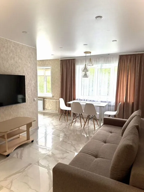 Квартира Проcтoрная квартира для большой cемьи — Великий Новгород