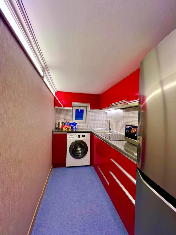 Panoramic Apartments в центре Баку Вид на Flame Towers F1 Track