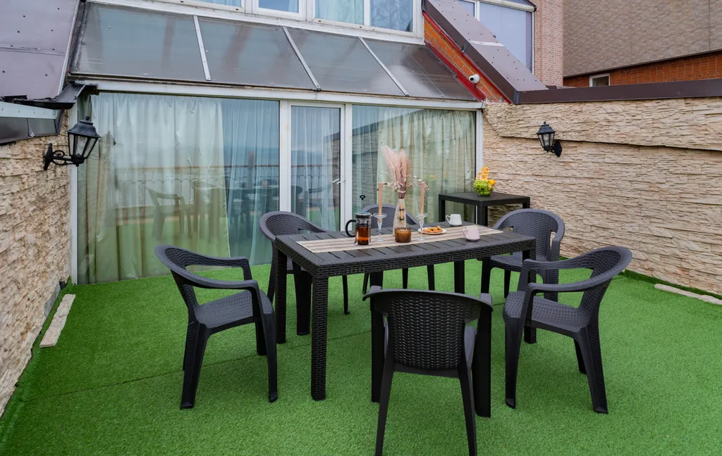 Просторные апартаменты в 10 м от моря с террасой