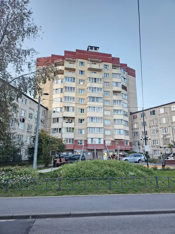 Большая просторная квартира с двумя балконами.