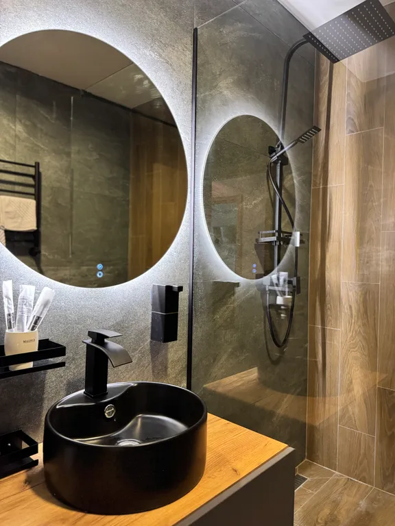 Апартаменты в центре Сочи с прямым видом на море