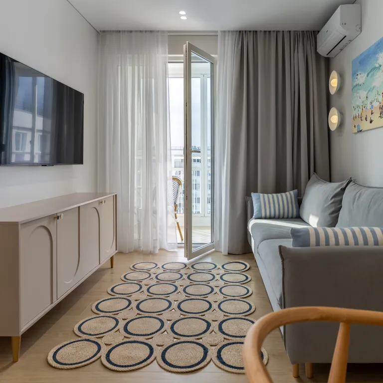 Квартира на видовом этаже с просторным балконом