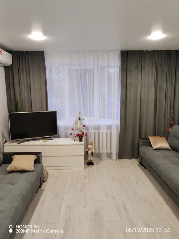 Двухкомнатная квартира, кафе "Васильки"