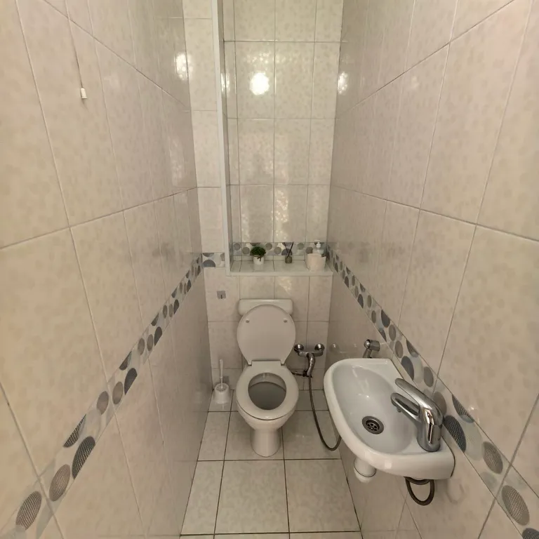 Большая 2-я квартира с отдельными 2-мя спальнями, отдельной кухней