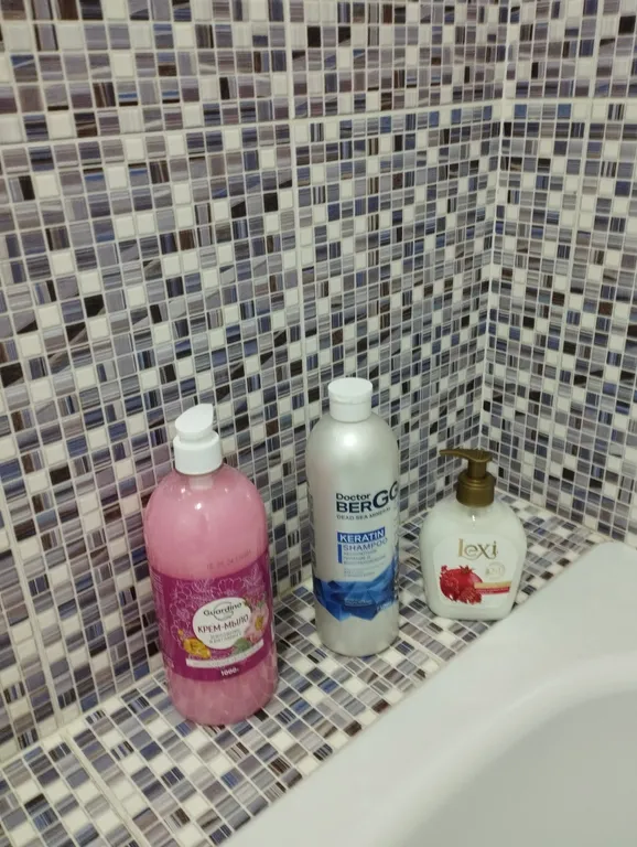 Международный аэропорт и Экспоцентр в 5 минутах на машине.