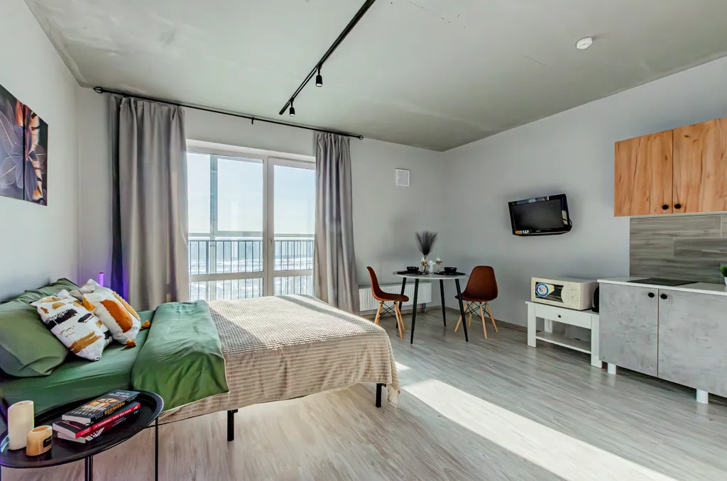 Уютная студия на Теплых встреч