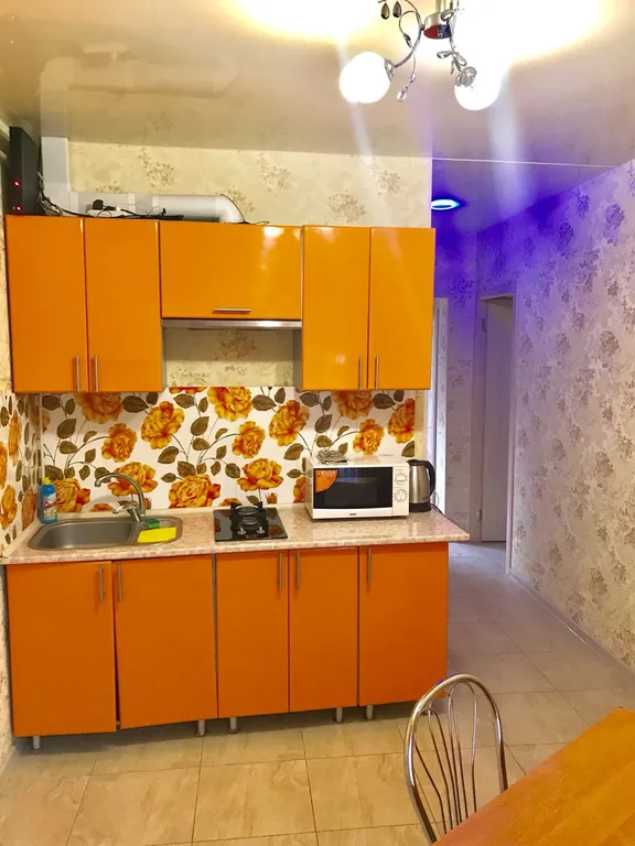 Квартира Семейный двухкомнатный номер, с двориком у моря — аренда посуточно в Алушта