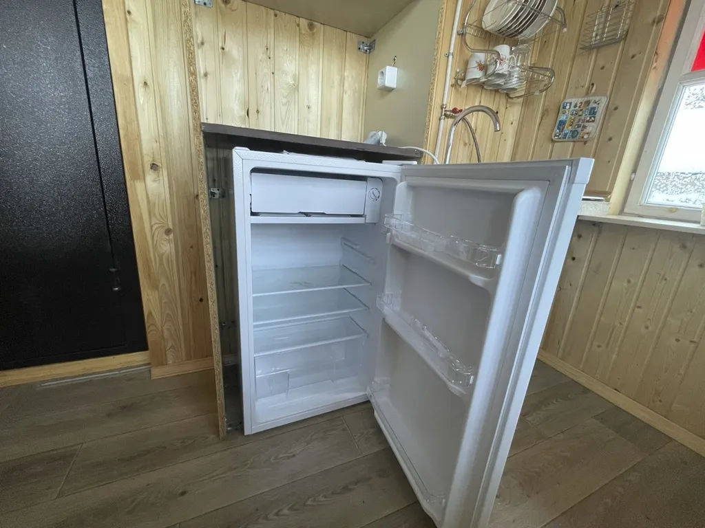 Квартира Уютная мансарда в деревне на оздоровительной базе отдыха "Ребовичи" — Лодейное Поле