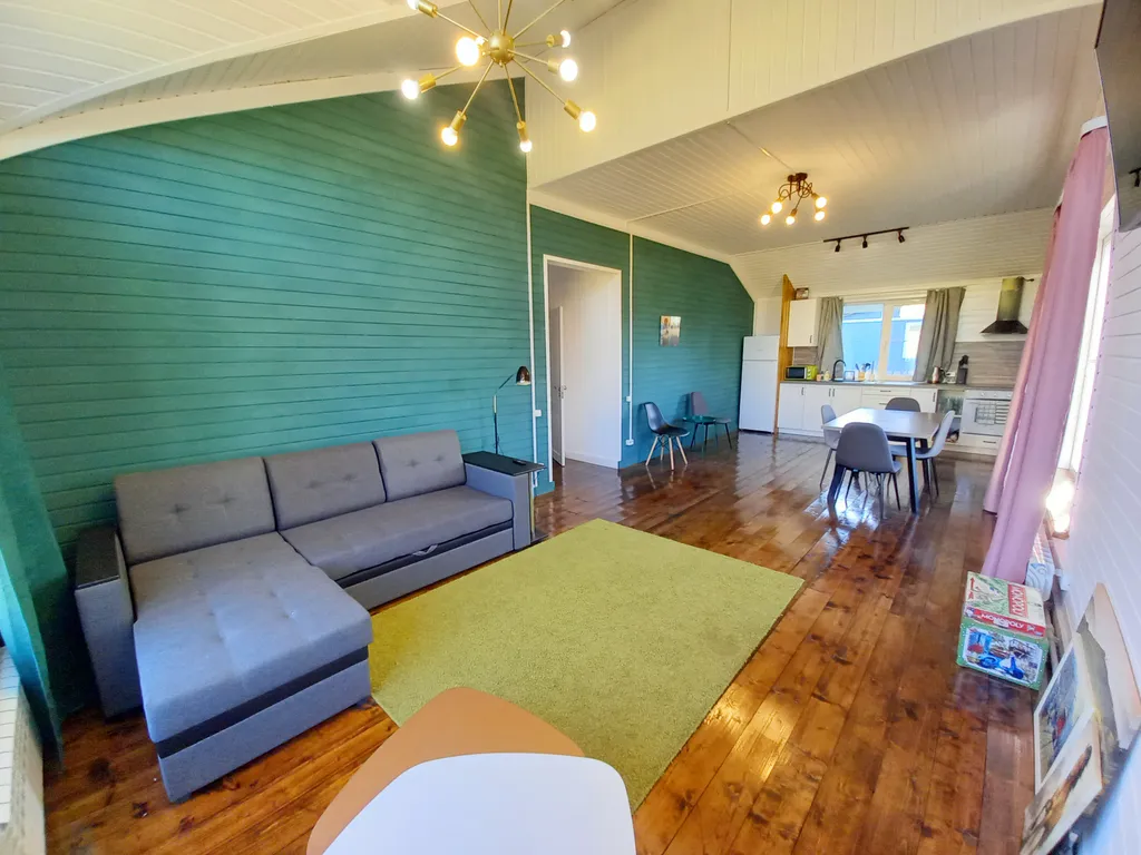 Дом с просторной гостиной