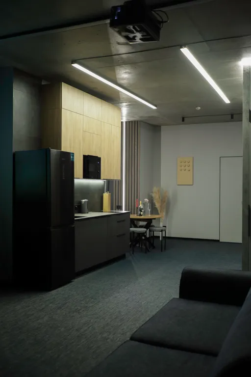 Стильная квартира с кинопроектором