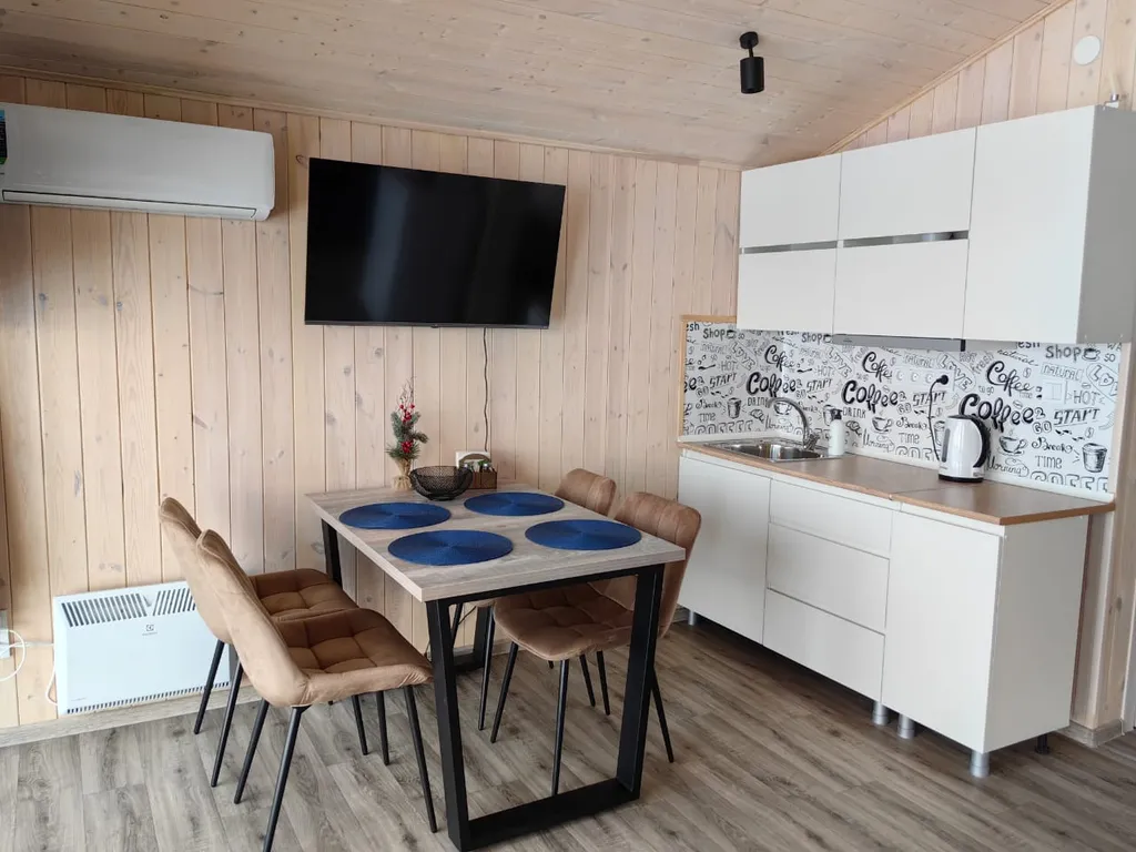 Дом на берегу озера