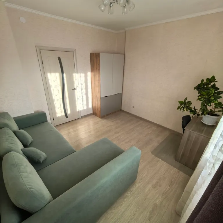 Большая 2-я квартира с отдельными 2-мя спальнями, отдельной кухней