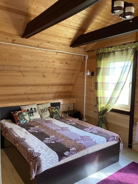 Дом у реки с баней