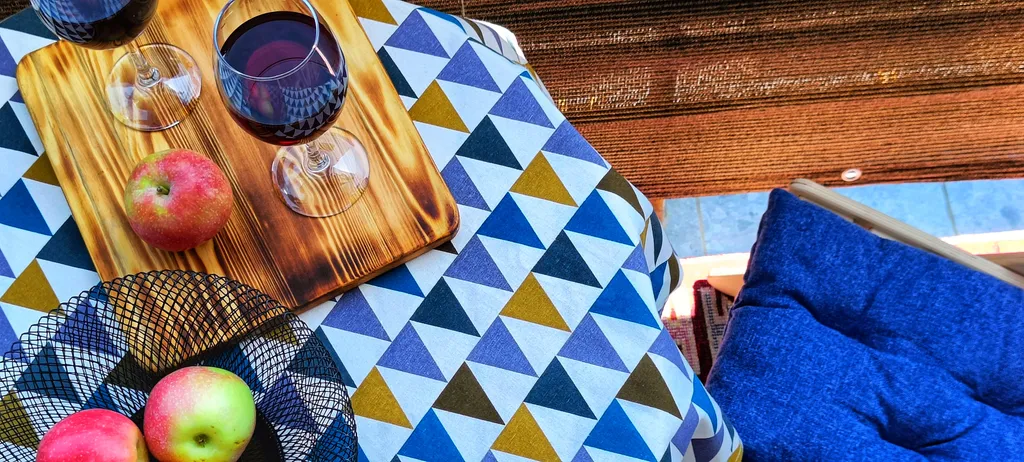 Студия с видом на горы в самом центре