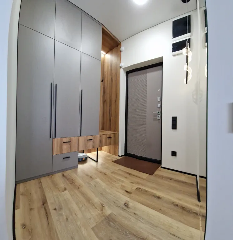 Евротрешка у моря с прекрасным видом на море